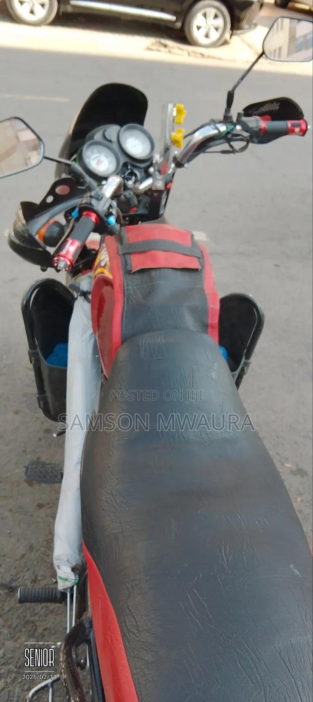 TVS HLX Plus ES 2020 Red - thumbnail 4