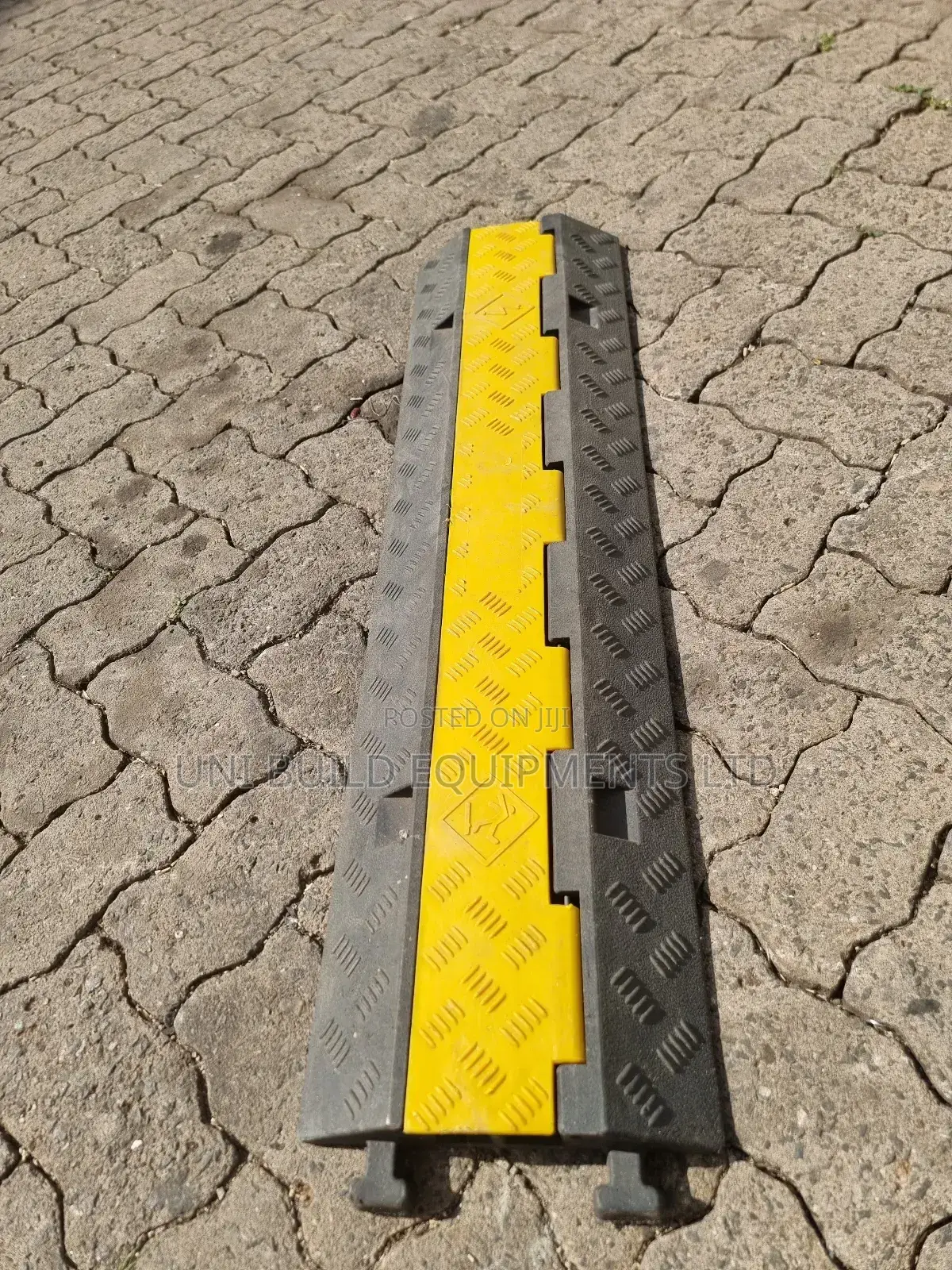 2 Channel Cable Ramp/Outside Door