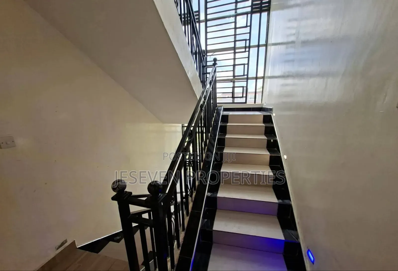 8bdrm Mansion in Syokimau for rent