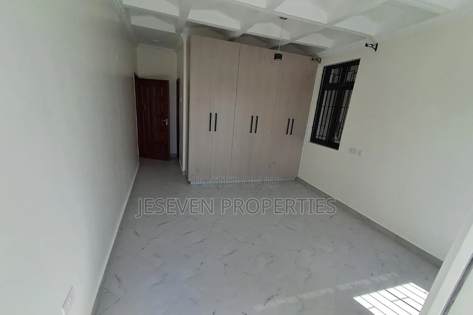 5bdrm Mansion in Syokimau for rent