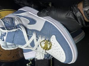 Nike Air Jordan 1 Retro High Og ‘Denim’ – Unisex - thumbnail 2