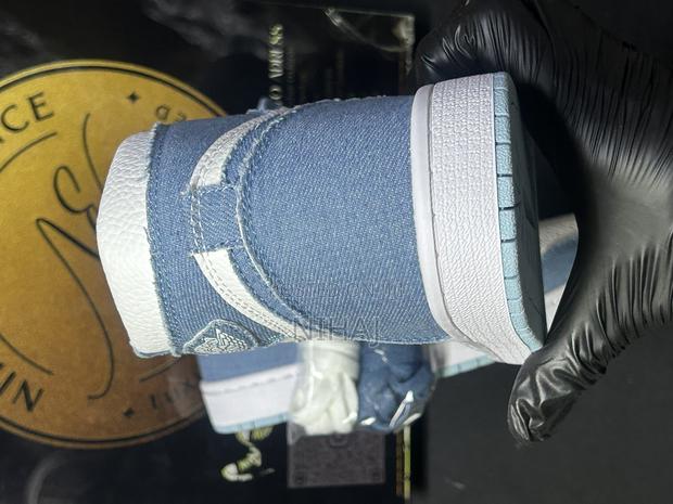 Nike Air Jordan 1 Retro High Og ‘Denim’ – Unisex - thumbnail 4