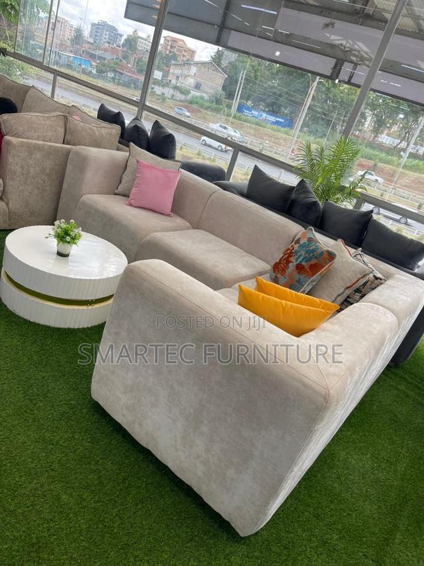 Compounded 6 Seater Modern L Seat - main view