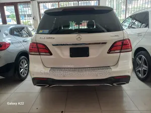 Mercedes-Benz GLE-Class 2019 White