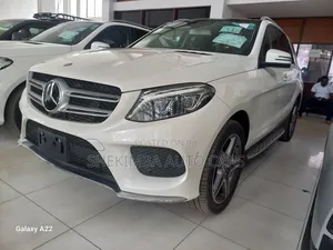 Mercedes-Benz GLE-Class 2019 White