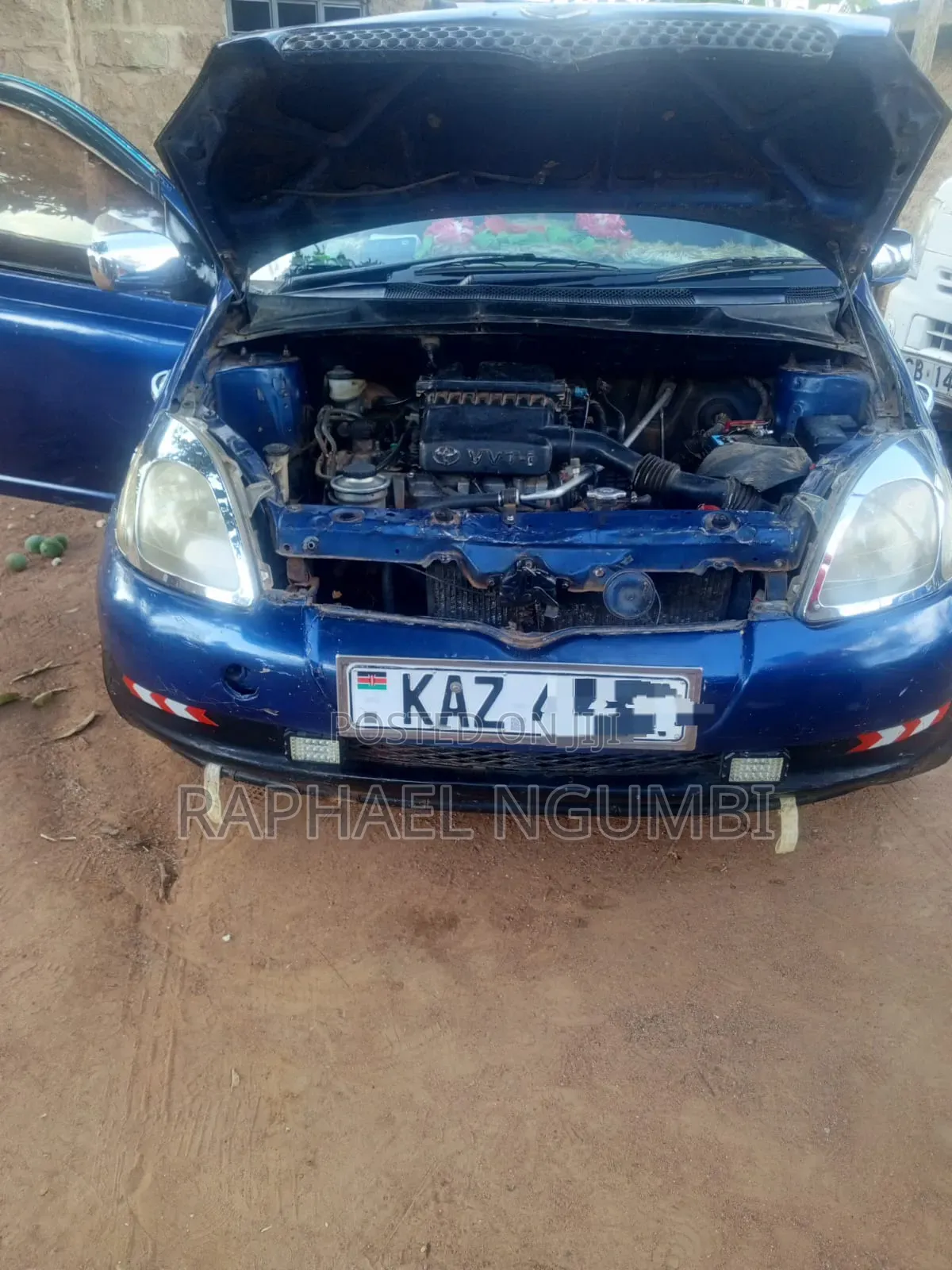 Toyota Vitz 1999 Blue
