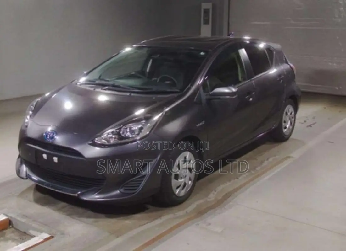 Toyota Aqua 2019 Gray