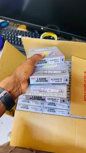 Original NGK Silzkr6b10e Iridium Spark Plug