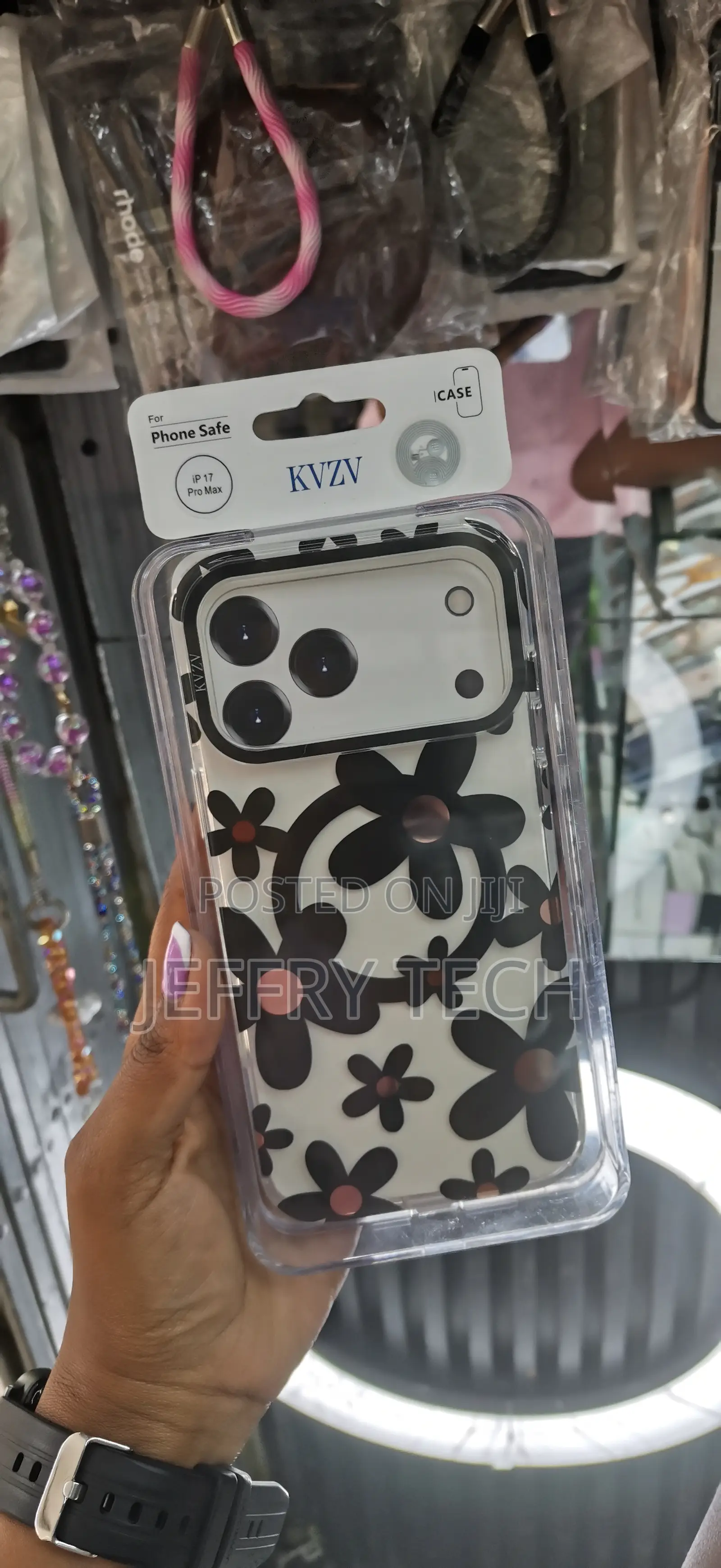 Maver iPhone 17 Pro Max Black Floral KVZV Case Magnetic