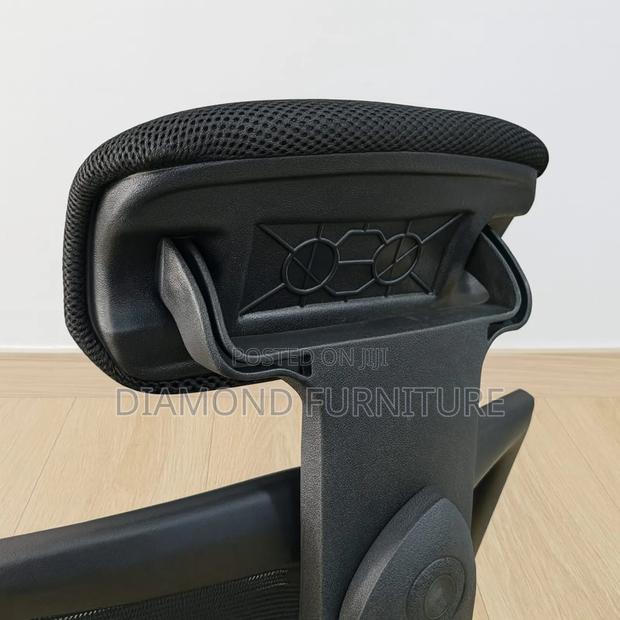 Ergonomic High Back Mesh Office Chair With Headrest . - thumbnail 4