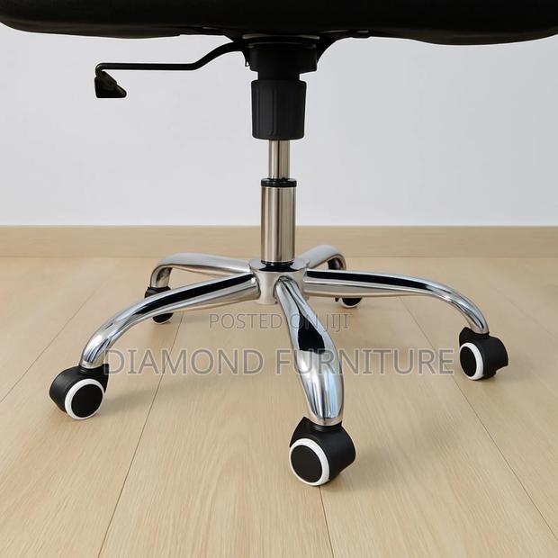 Ergonomic High Back Mesh Office Chair With Headrest . - thumbnail 6