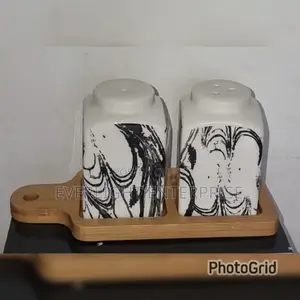 Salt Pepper Pot Bamboo Base