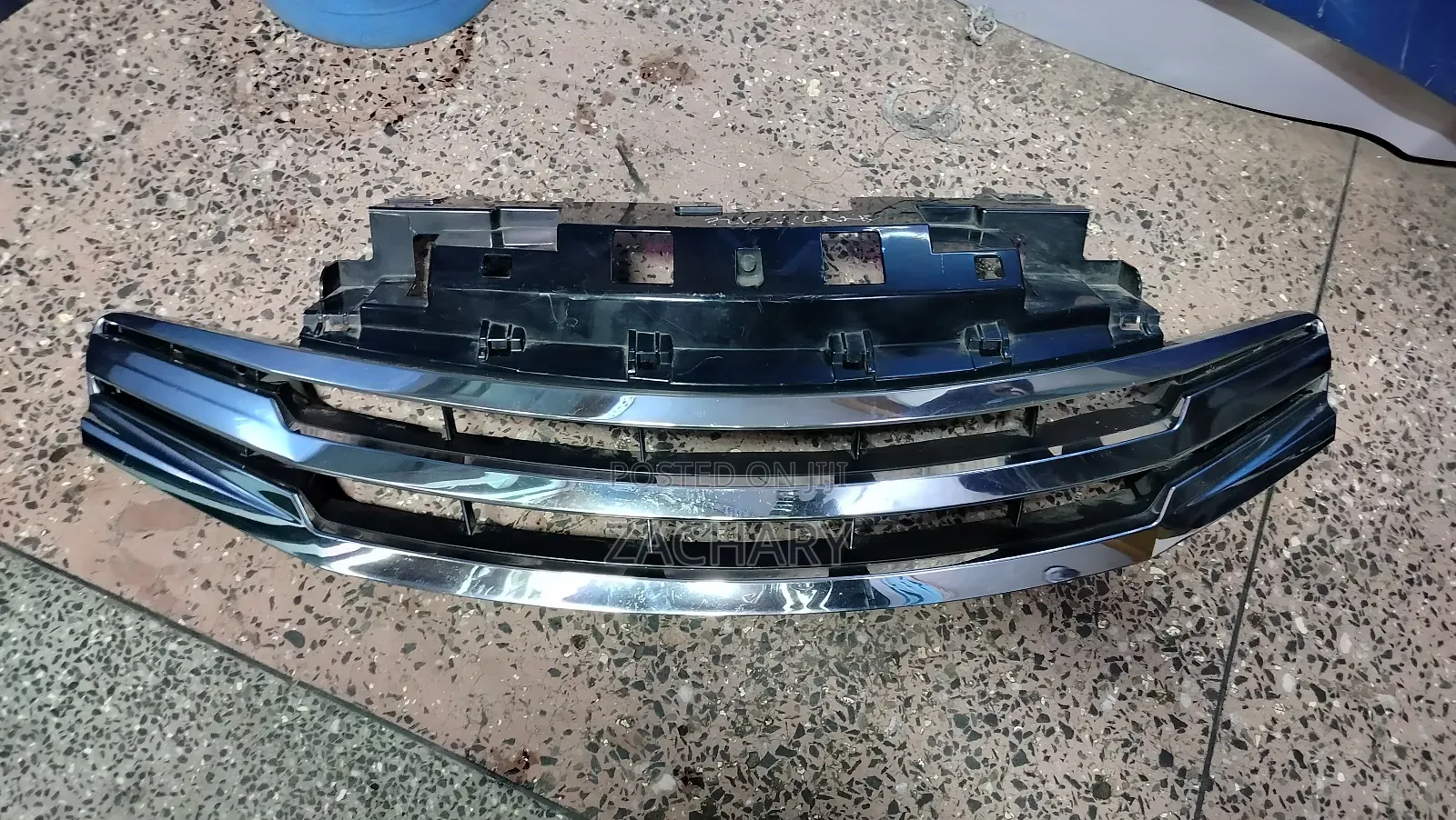 Nissan Note Rider Grill