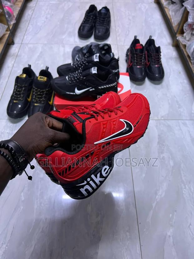 Shoes and Sneakers - thumbnail 3