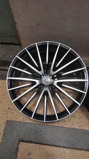 Mercedes Benz 18inch Staggered Rims