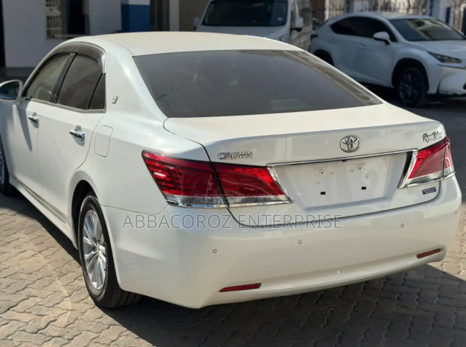 Toyota Crown 2017 White