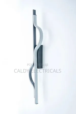 Modern Led Wall Light – Wave Design Wall Bracket Light