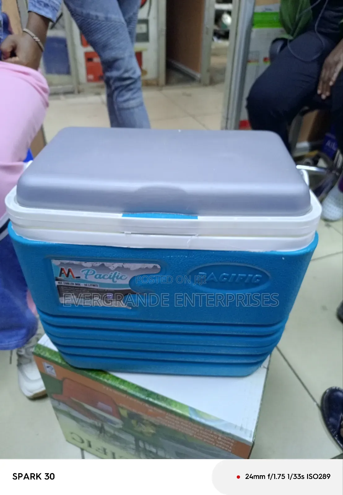 "Cooler Box " Cooler Box 10 Litres