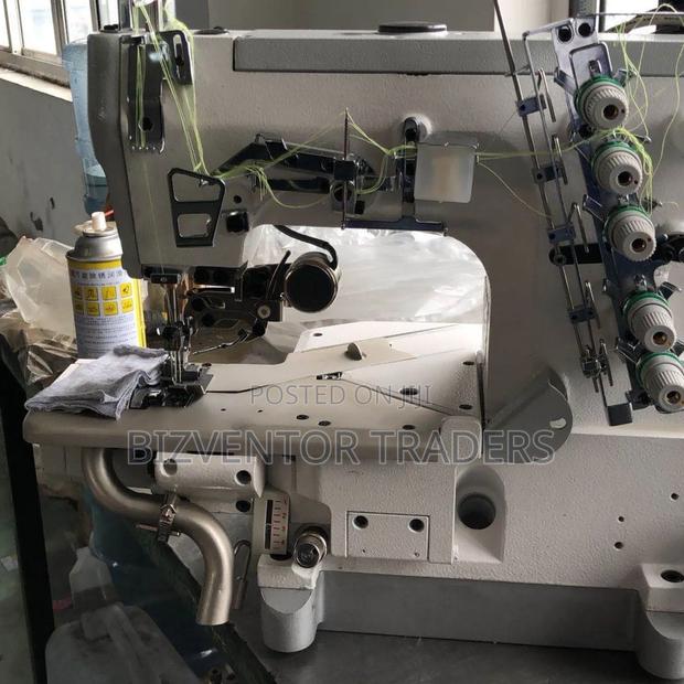 High-Speed Flatbed Flatlock Machine – Excellent Condition - thumbnail 2