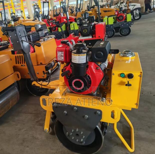 Pavement Roller - main view