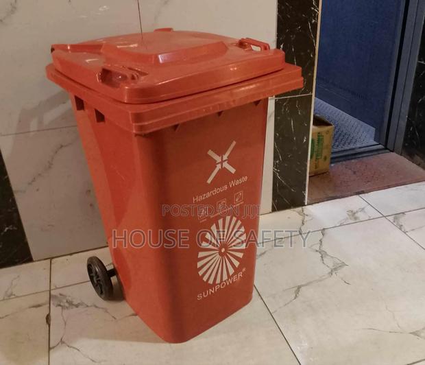 Pedal and Wheel Bin Red 120l