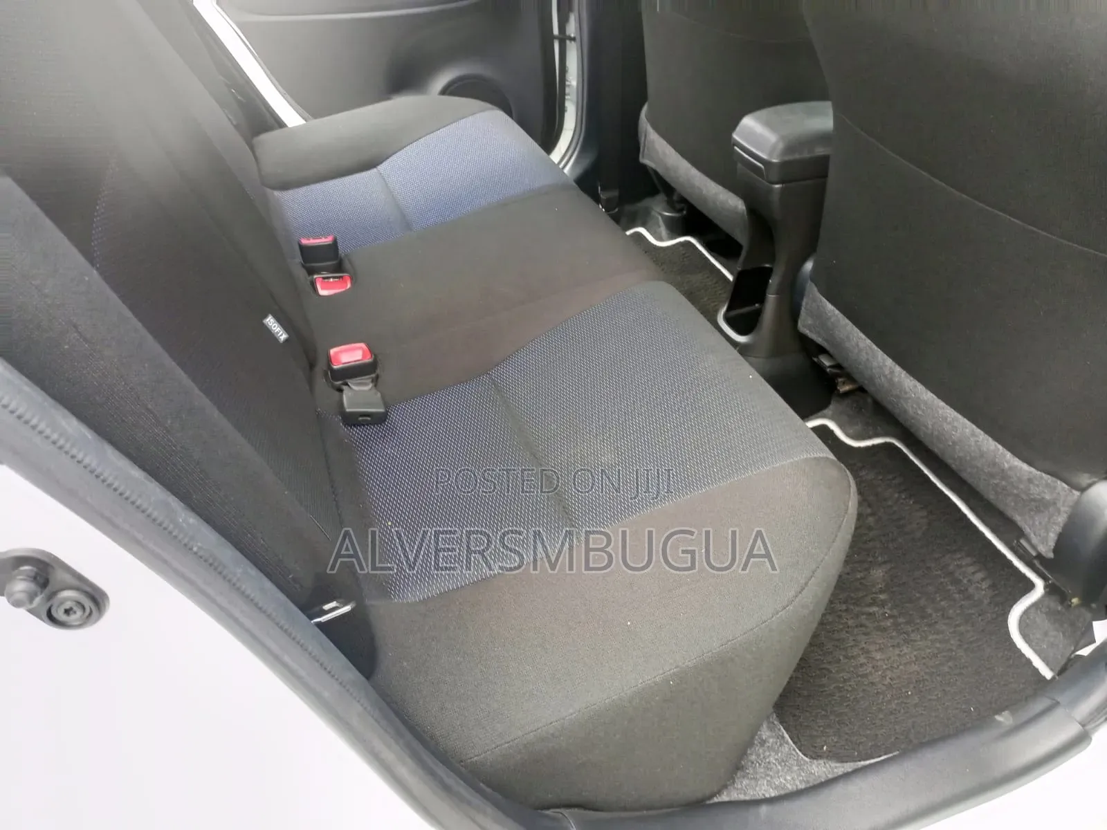 Toyota Vitz 2019 Off white