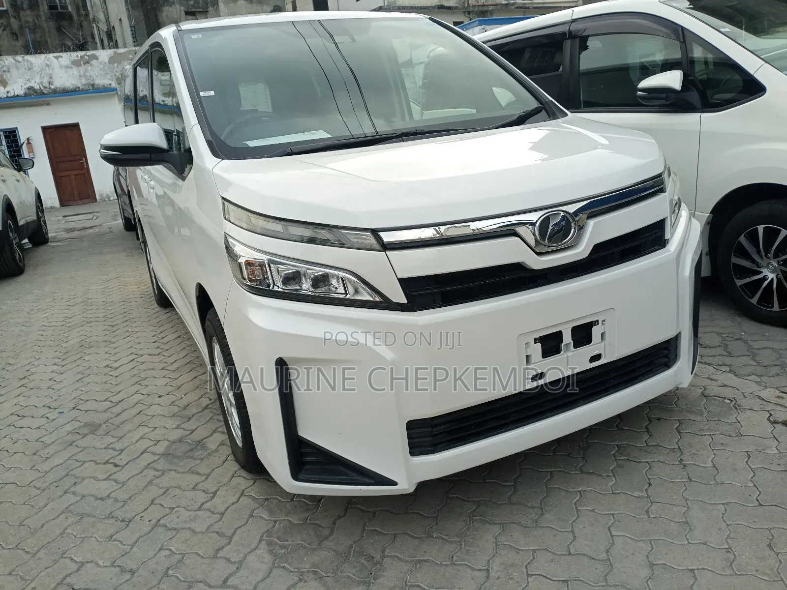 Toyota Voxy 2018 White