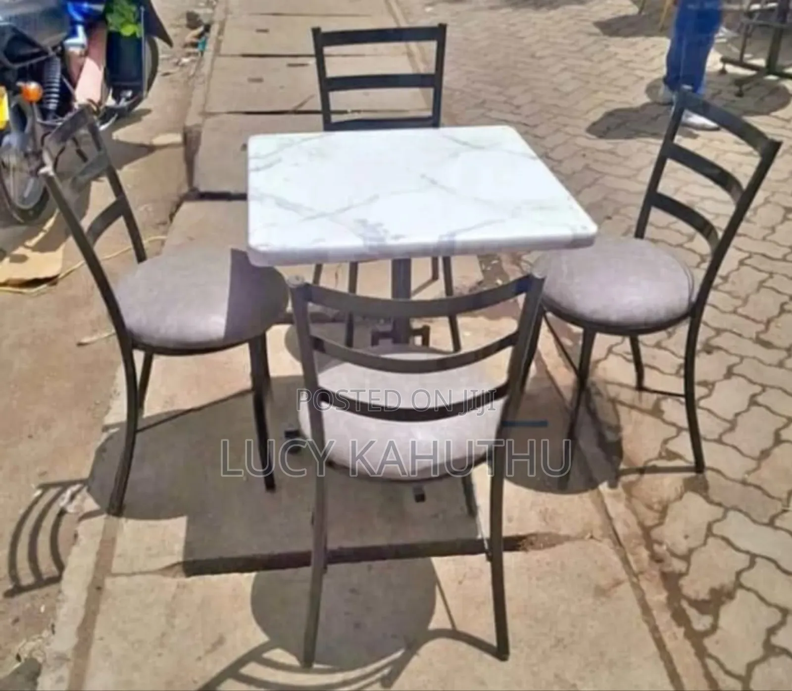 Affordable Restaurant Chairs to Start a Business With