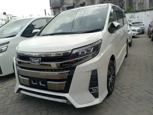 Toyota Noah 2017 White