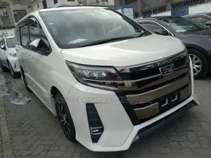 Toyota Noah 2017 White