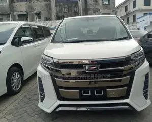 Toyota Noah 2017 White