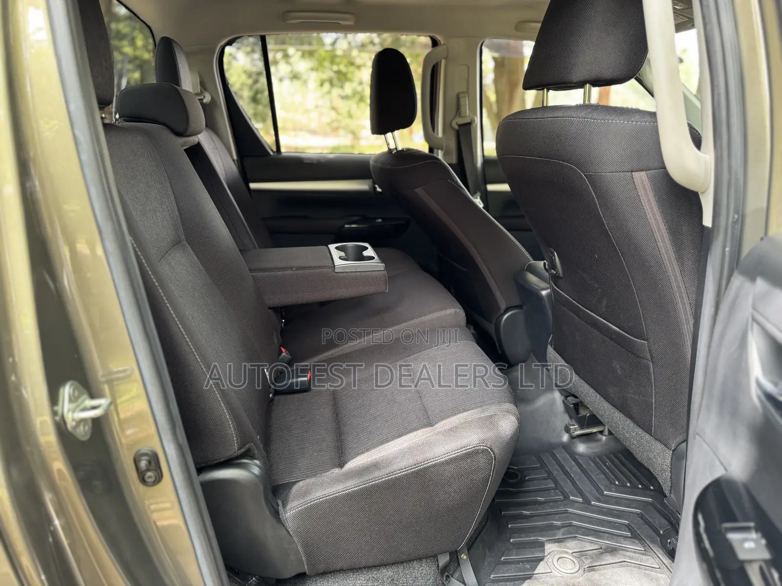 Toyota Hilux Revo Double Cab Deisel 2.4 AWD 2021 Green