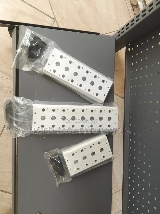 Pneumatic Manifold - thumbnail 4