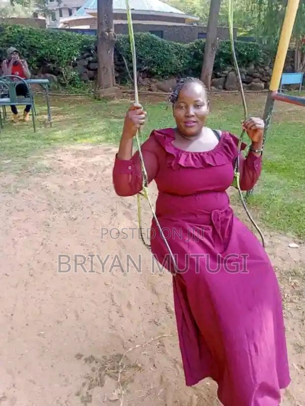 Lady Dress - thumbnail 2