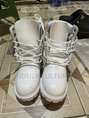 Timberland Boots White , Blue, Red