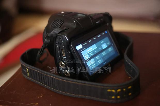 Blackmagic Pro Camera and Vmount Battery - main view