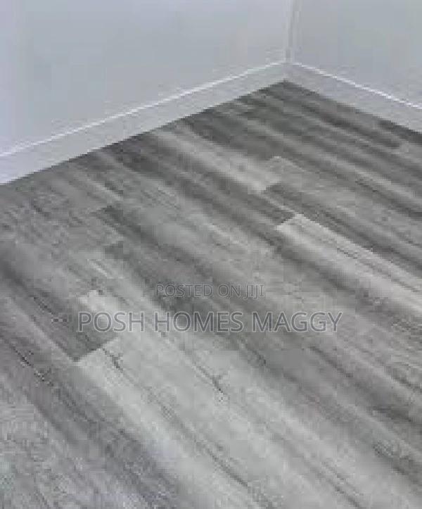 Rigid Vinyl Flooring PVC Mats - main view