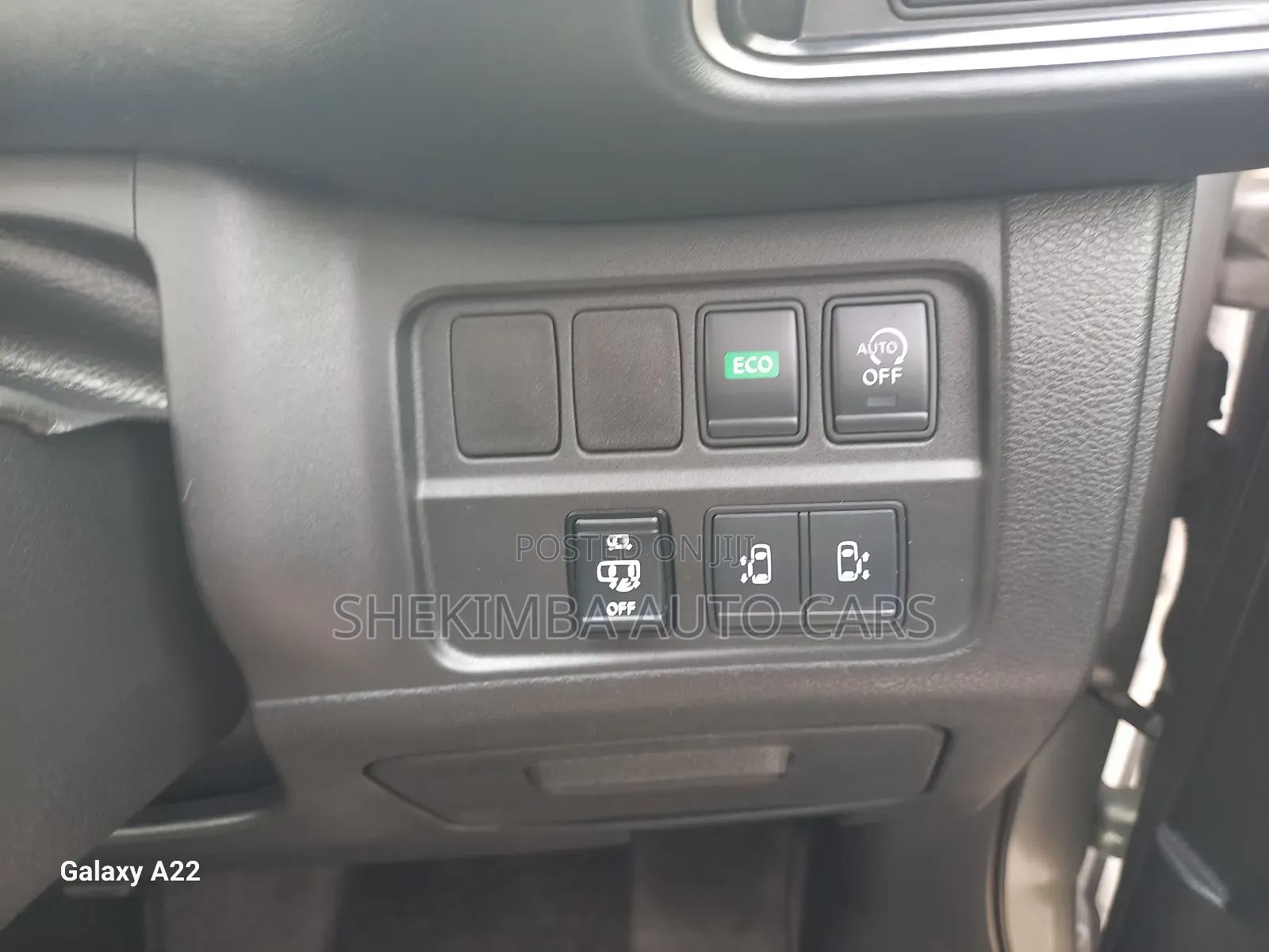Nissan Serena 2019 Silver
