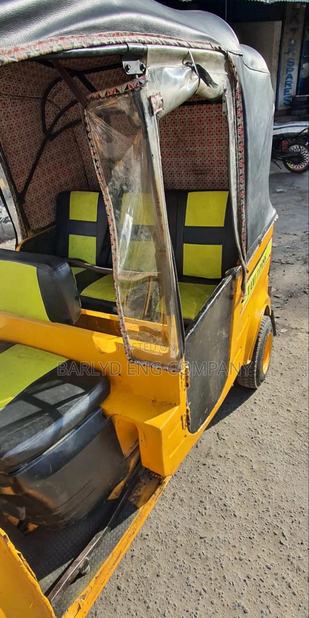Bajaj RE 2020 Yellow - thumbnail 8