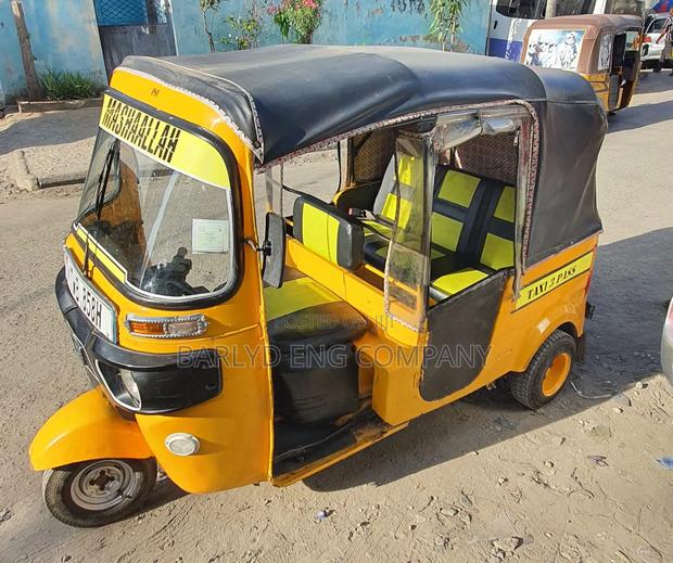 Bajaj RE 2020 Yellow - thumbnail 9