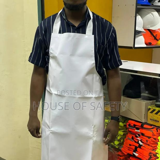 Waterproof Modern Sous Chef Apron - thumbnail 2