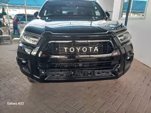 Toyota Hilux 2024 Black