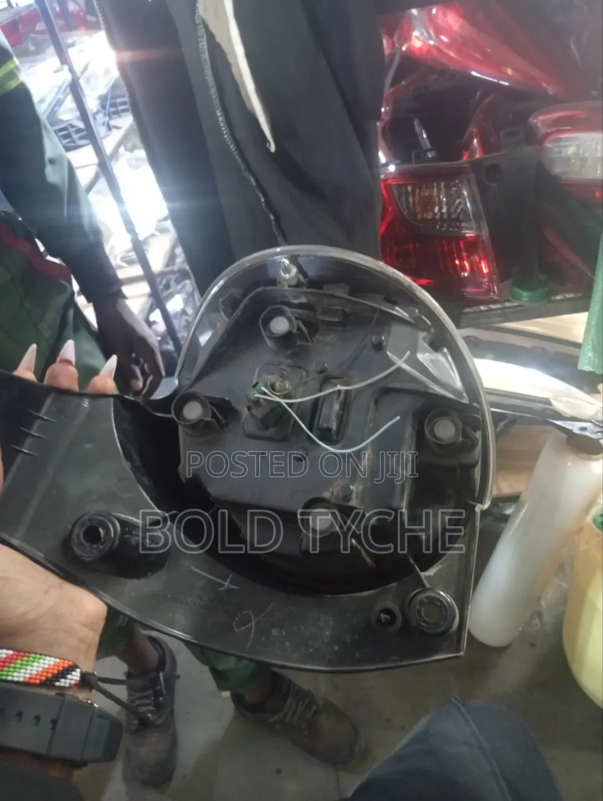 Daihatsu Cast Xjapan Taillight