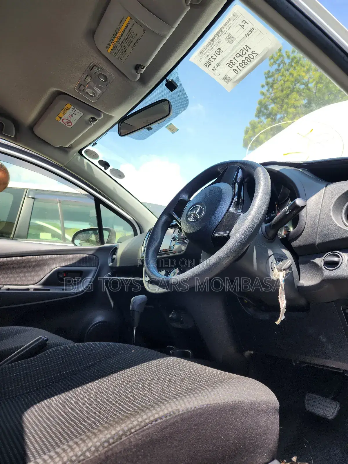 Toyota Vitz 2018 White