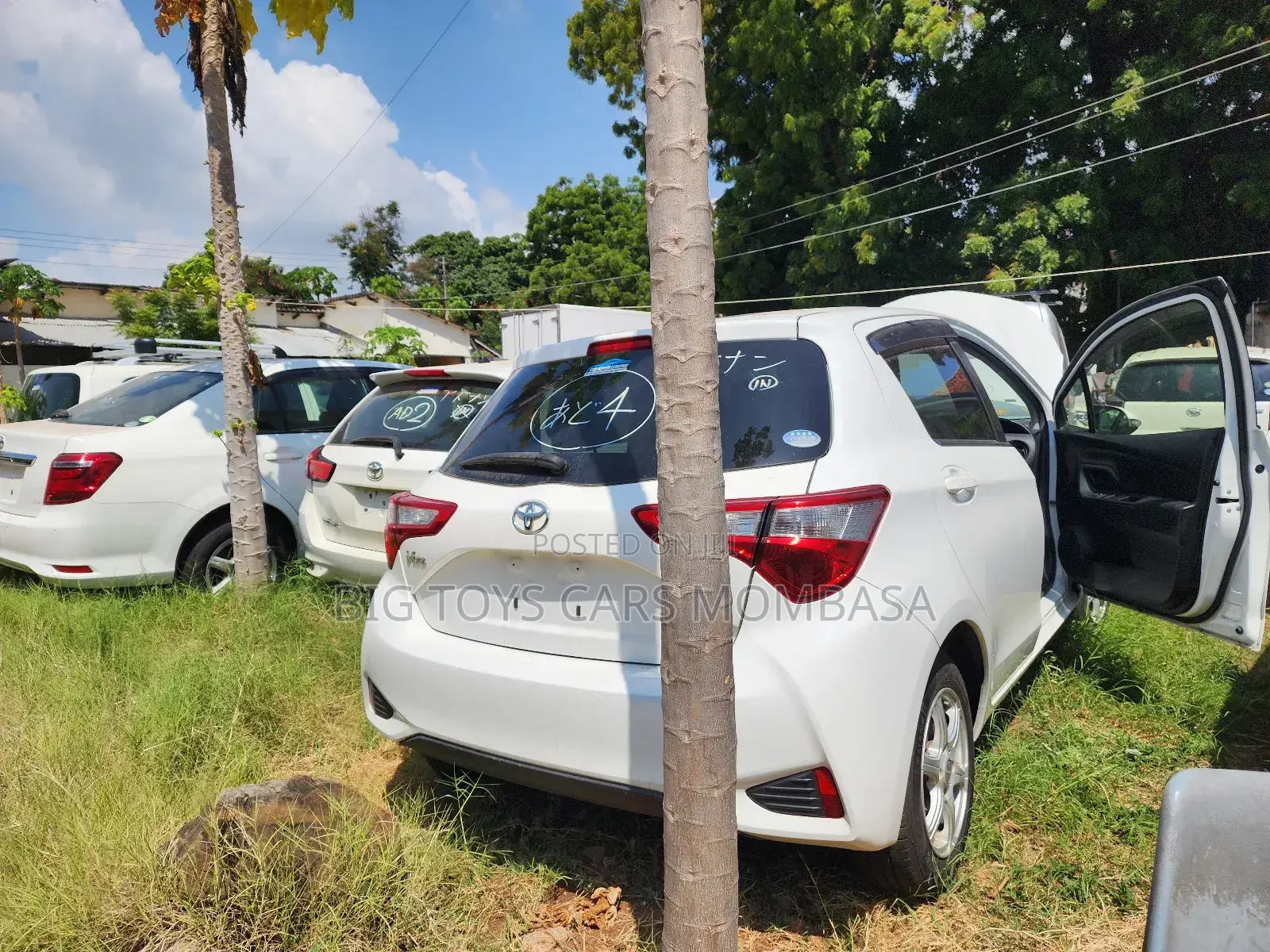 Toyota Vitz 2018 White