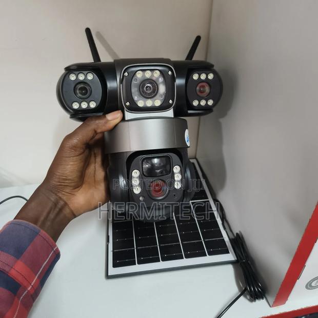 Solar Powered CCTV 3lens 3 Screen PTZ Cameras - main view