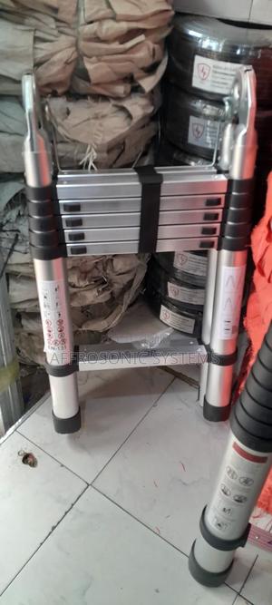 1.9m + 1.9m Double Telescopic Ladder - thumbnail 2