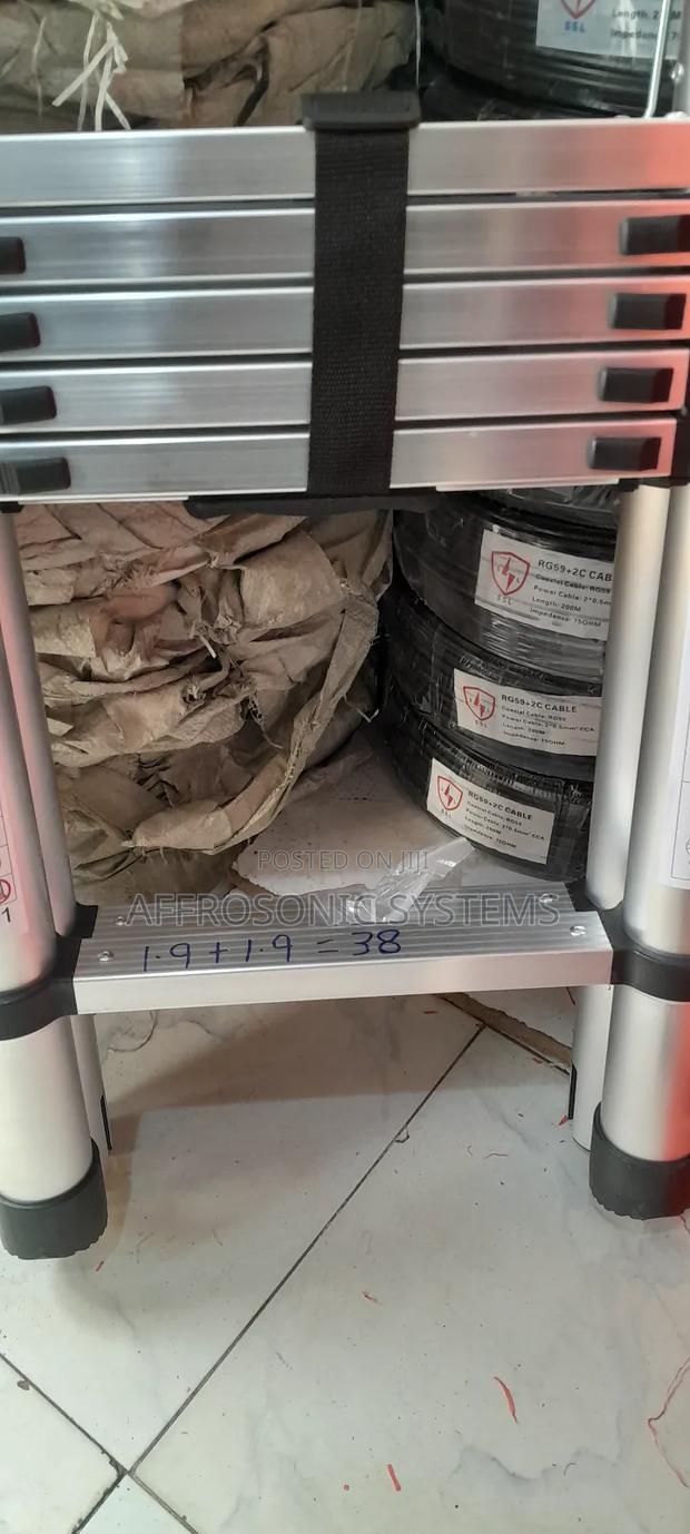 1.9m + 1.9m Double Telescopic Ladder - thumbnail 3