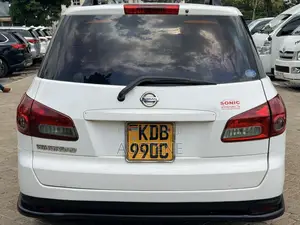 Nissan Wingroad 2014 White