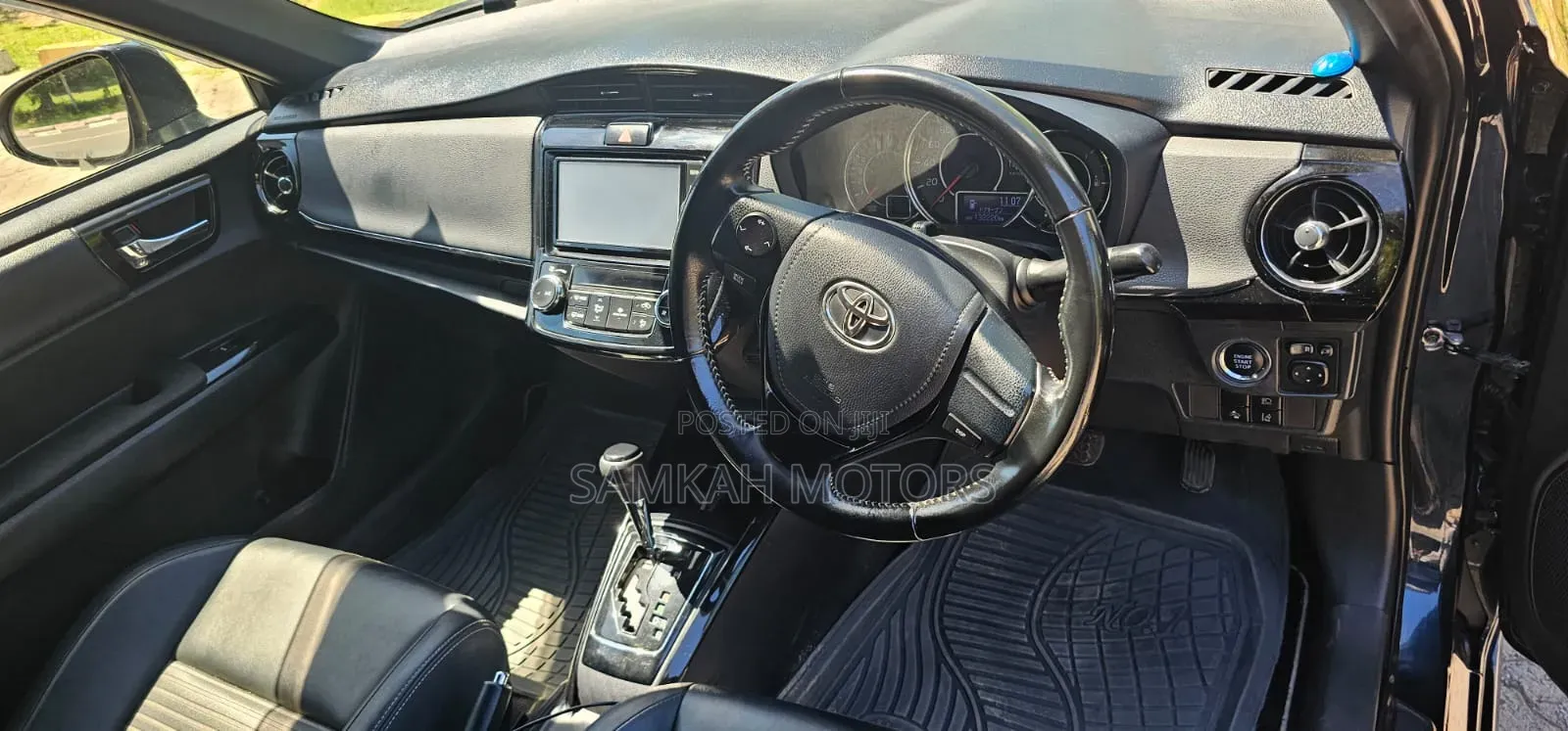 Toyota Corolla Fielder 2018 Blue